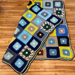 Crochet granny square blanket